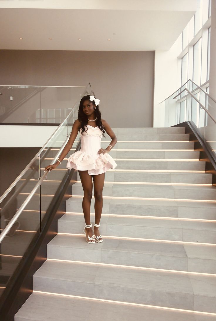 New Sexy Short Homecoming Dresses A Line Sweet 16 Mini Birthday Dress Graduation Cocktail Graduation Outfits RB7515