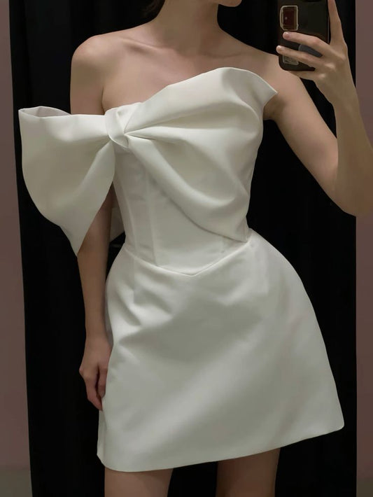 Flirty A line Off The Shoulder White Satin Freshman High Shool Grad Short Mini Hoco Outfits Homecoming Dresses RB4405