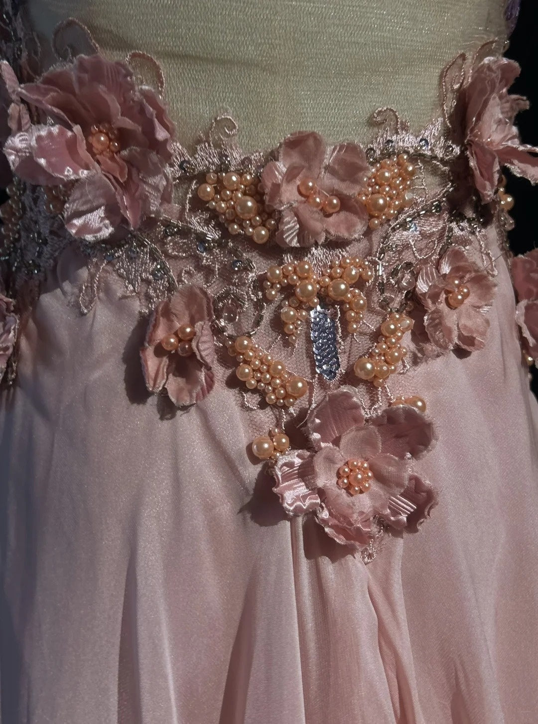 Vintage Prom Dresses A line V Neck Pink Chiffon 70s With 3D Flowers Beading Long Formal Gown N2528