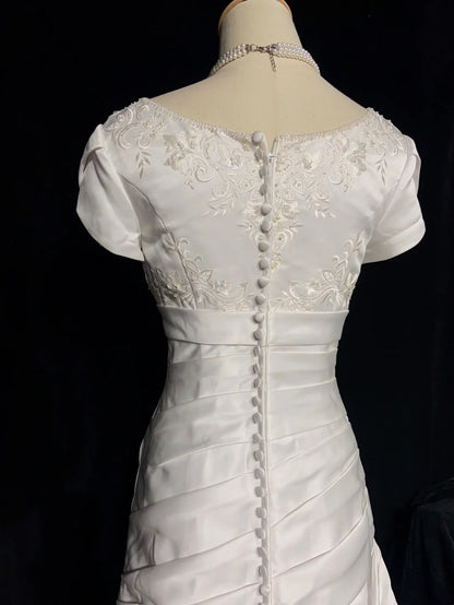 Timeless Wedding Dresses Mermaid Square Neck White Satin With Sleeves Beaded Long Brides Gown N3443