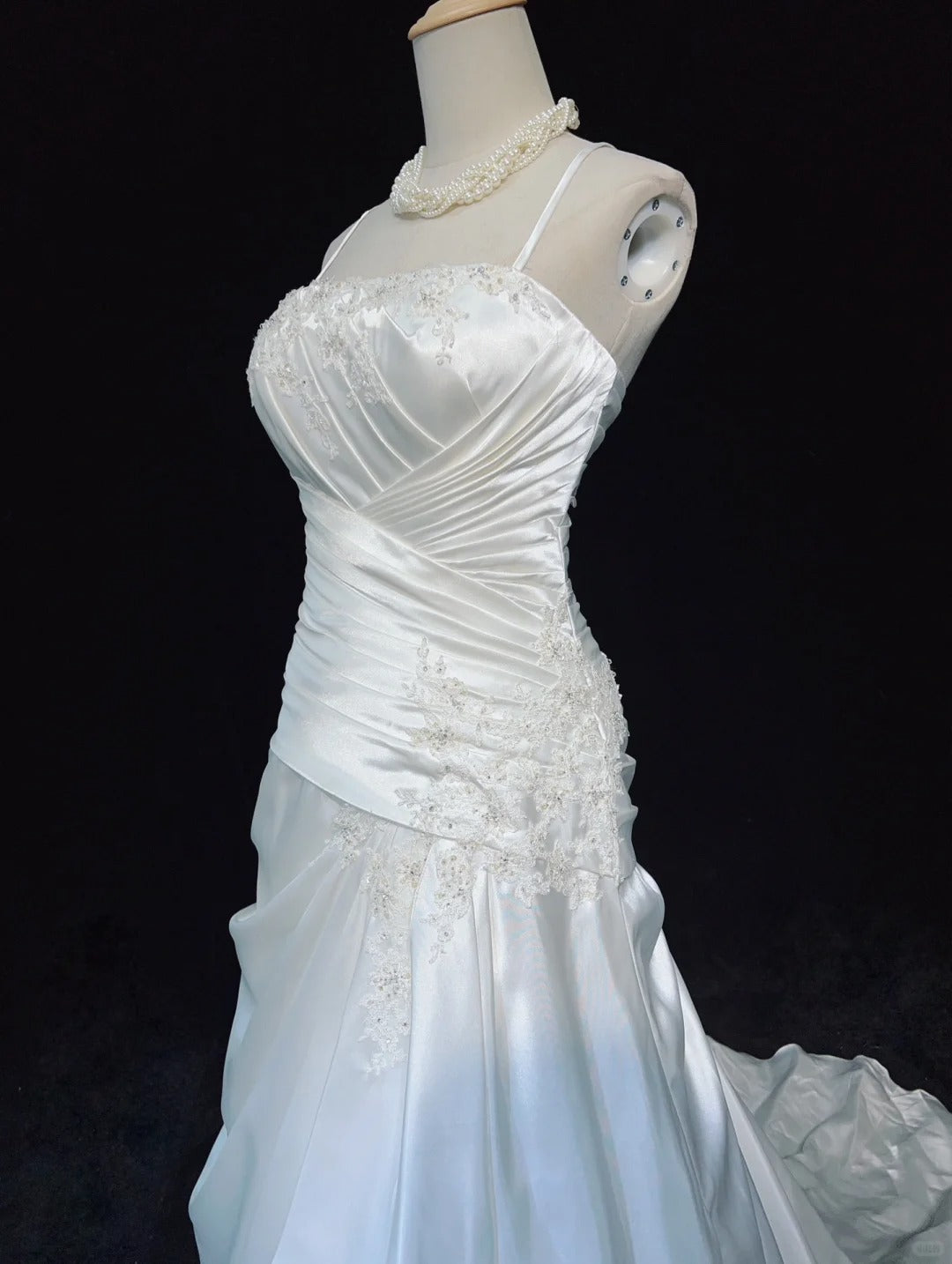 Unique Wedding Dresses Mermaid Spaghetti Strap ivory With Ruffled Appliqued Long Bridal Gown N3631