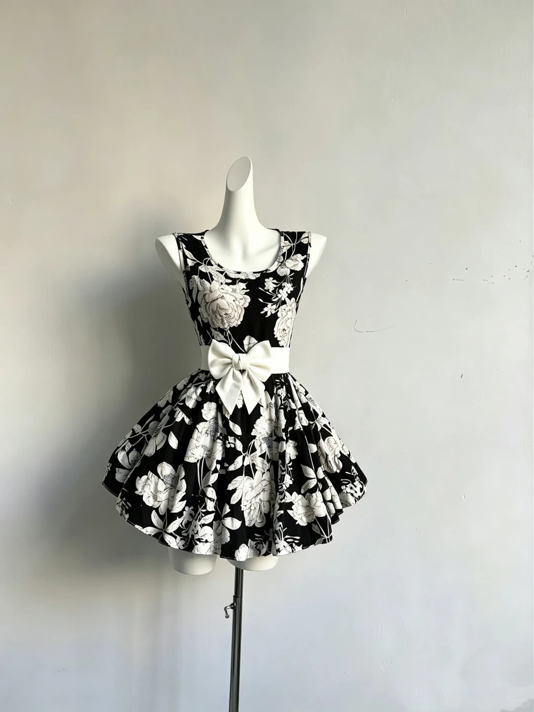 Cute Ball Gown Square Neck Black Satin Mini 9th Grade Short Senior Inspo Birthday Outfits Homecoming Dresses RB3286