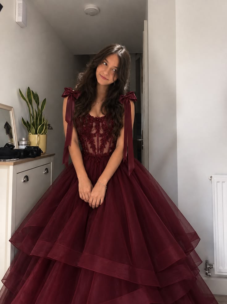 New Women’s Prom Dress Ball Gown Straps Burgundy vestido de 15 Elegant Formal Graduation Party Gown RB9535