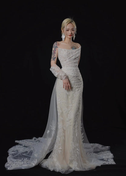 Romantic Long Wedding Dresses White Mermaid Strapless Lace Long Wedding Dress For Brides Fitted With Train Bridal Gowns AB2474
