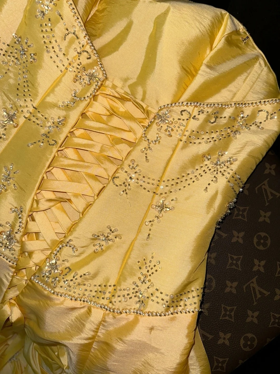 Glamorous Ball Gown Sweetheart Yellow Taffeta High School Dances Prom Dresses 8th Grade Formal Outfits Evening Dress RB8455