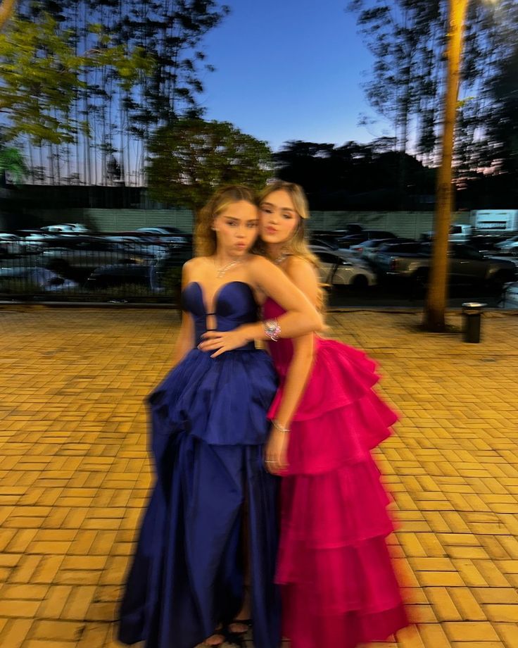 Graceful Ball Gown Sweetheart Taffeta Sleeveless Pleated Prom Dress Formal Evening Dress Party Gowns AB426