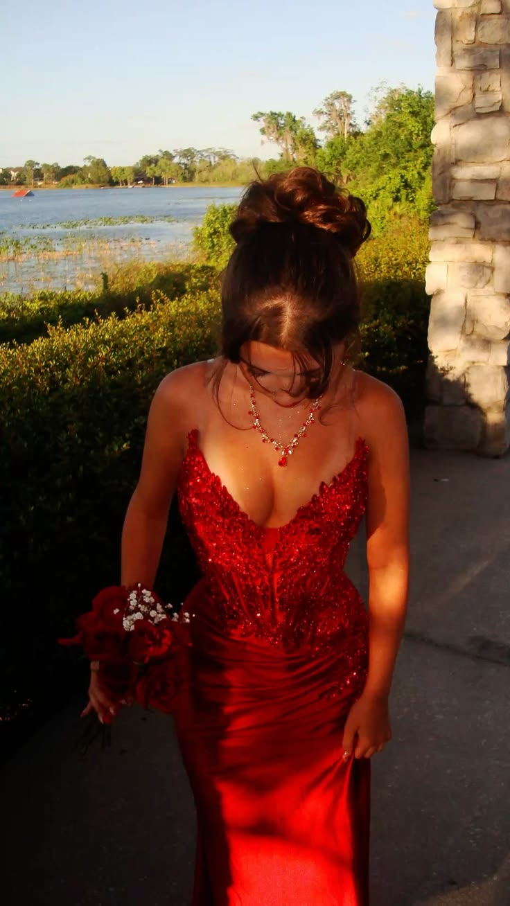 Shinning Prom Dresses Mermaid Sweetheart Red Satin With Beading Evening Long Formal Dress N4764