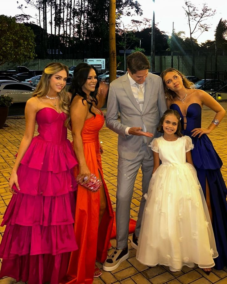 Graceful Ball Gown Sweetheart Hot Pink Sleeveless Pleated Prom Dress Formal Evening Dress Party Gowns AB427