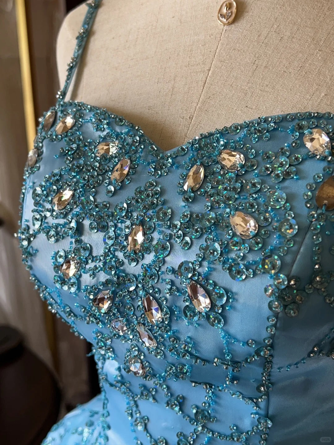 Vintage Ball Gown Spaghetti Straps Blue With Layers Tiered Sweet 16 Dresses Long 15 Vestidos De Fiesta N2264