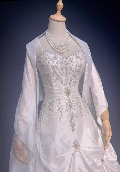 Vintage Ball Gown Spaghetti Straps White Taffeta With Cape Beading Wedding Ruffled Bridal Gown Long Wedding Dresses RB4331