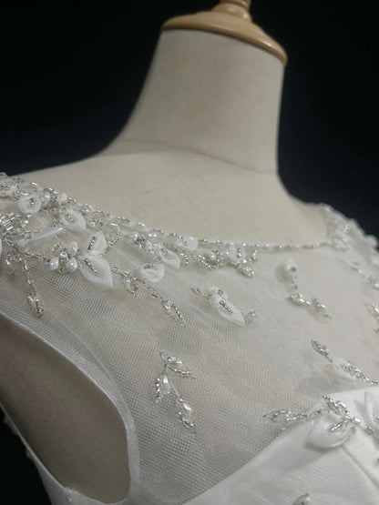Fairytale Fantasy Art Wedding Dresses A line Scoop White Beads Long Brides Dress Bridal Gowns N2600