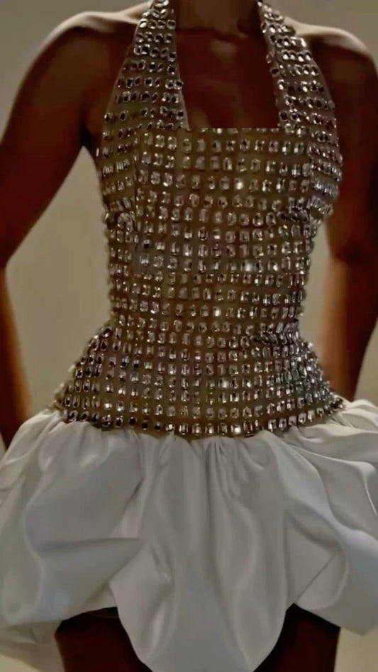 Elegant Ball Gown Halter Champagne Bodice With Beads Short Hoco Dress Ideas Homecoming Dresses RB4083