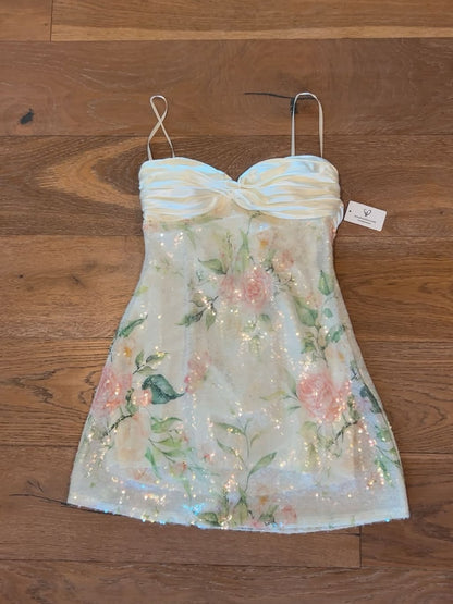 Cute Homecoming Dresses Outfit inspo Floral Hoco Dress: White Silk Mini Glow Sequin 16th Birthday Cocktail Ideas Outfits RB8320