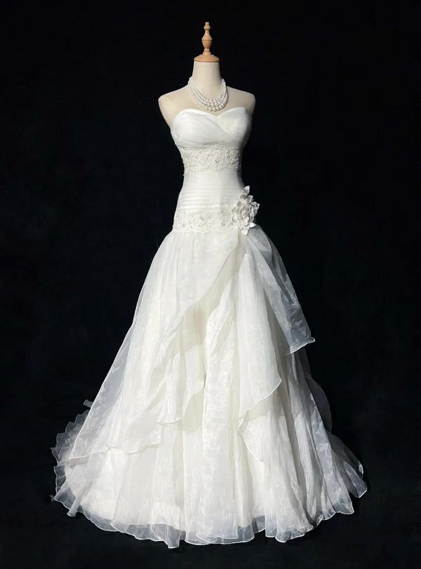 Charming Women's Mermaid Sweetheart White Tulle Pleated With Flowers Long Wedding Dresses AB1482