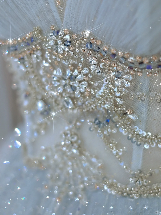 Princess A Line Scoop Neck Long Sleeves Silver Beads Tulle Long Wedding Dress With Cape Brides Dress A018