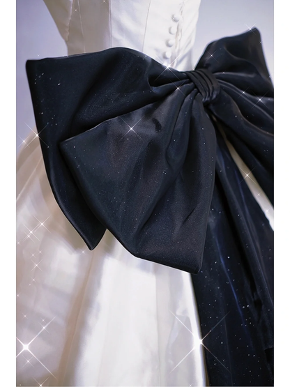 Elegant Ball Gown White Sweetheart Satin Long Corset Back Wedding Dress With Black Bow Brides Dress A028