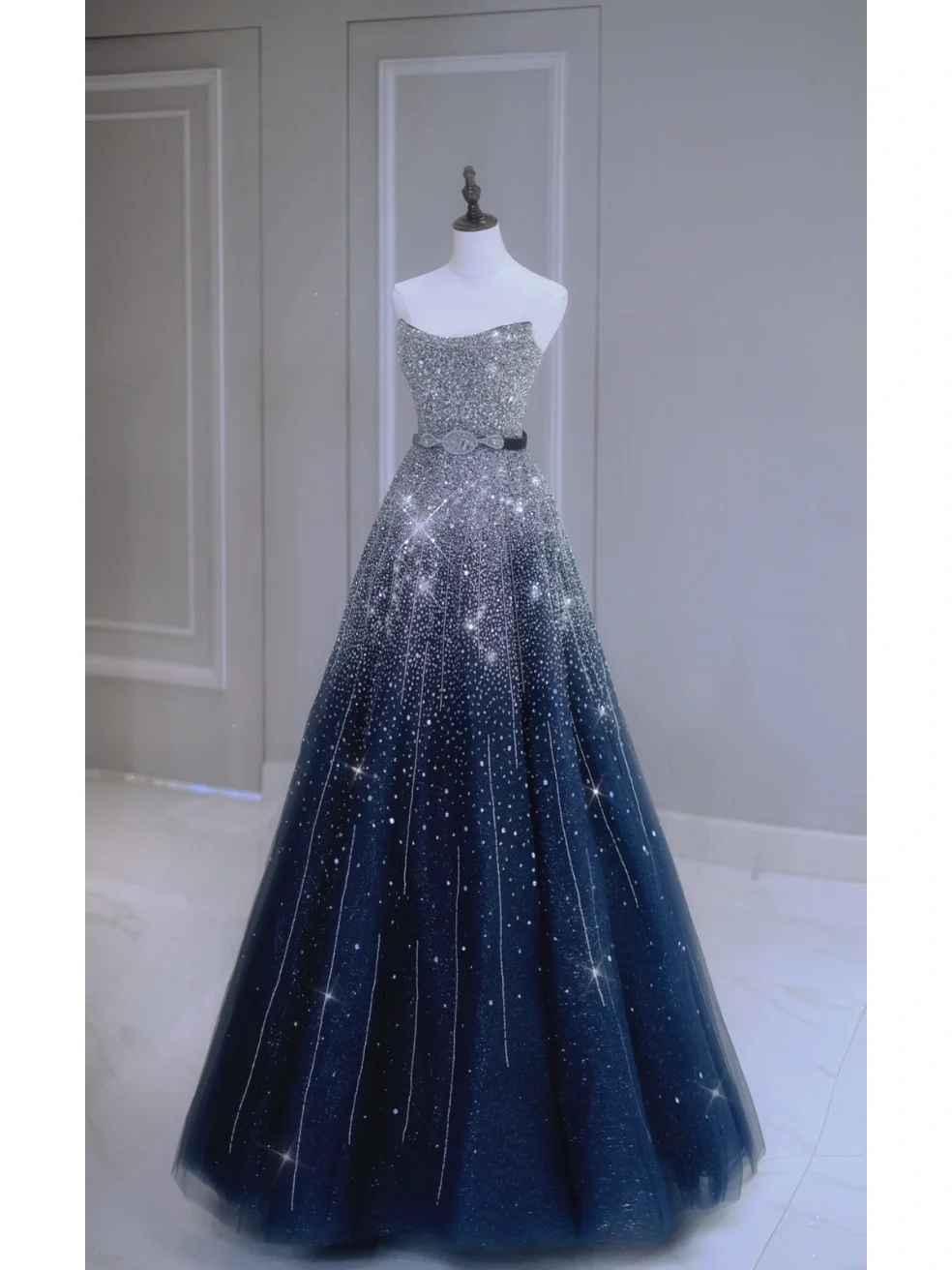 Sparkly Ball Gown Strapless Navy Blue Beads Sequin Sleeveless Long Prom Dresses Prom Gowns Evening Dress A023