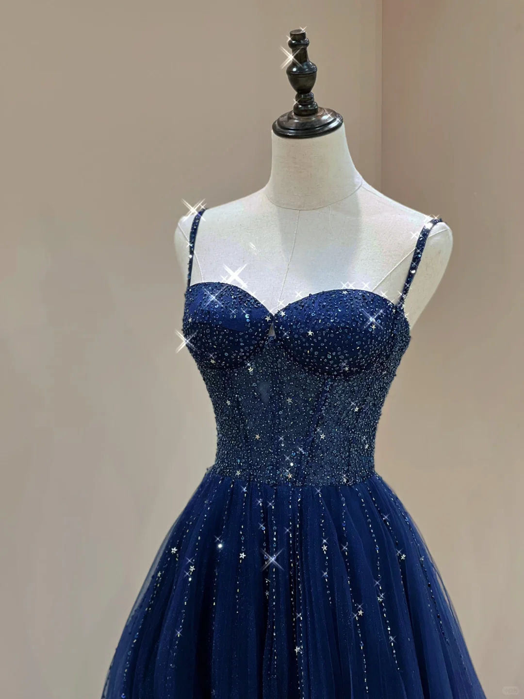 Classy A Line Spaghetti Straps Navy Blue Beads Sleeveless Sequin Long Prom Dresses Special Evening Gowns A030