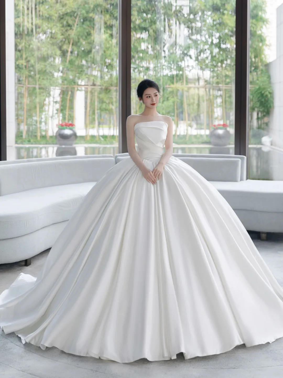 Timeless Ball Gown Strapless White Pleated Long Satin Wedding Dress Beautiful Formal Cute Wedding Dresses A051