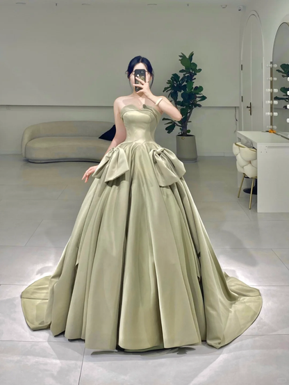 2000s Strapless Ball Gown Long Quinceanera Dress Gorgeous Sage Green Quinceanera Dresses Satin Sweet 15 16 Dress A071