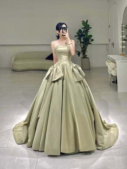 2000s Strapless Ball Gown Long Quinceanera Dress Gorgeous Sage Green Quinceanera Dresses Satin Sweet 15 16 Dress A071