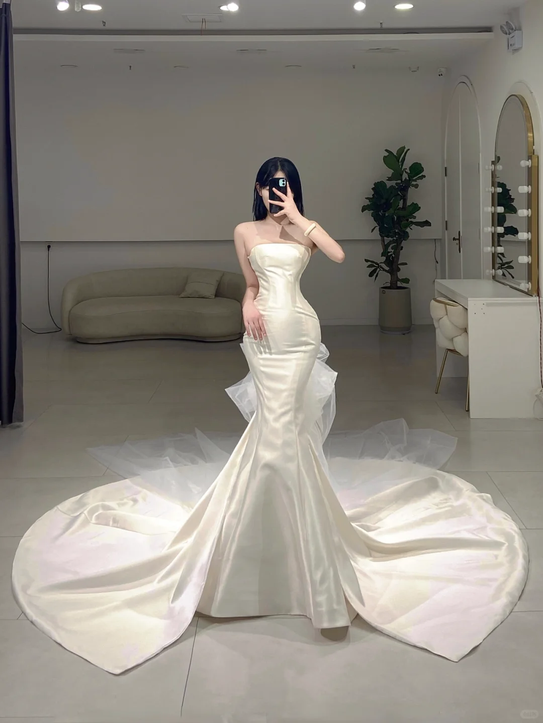 Timeless Mermaid Strapless Neck Sleeveless White Satin Long Wedding Dress Beautiful Formal Cute Wedding Dresses A083