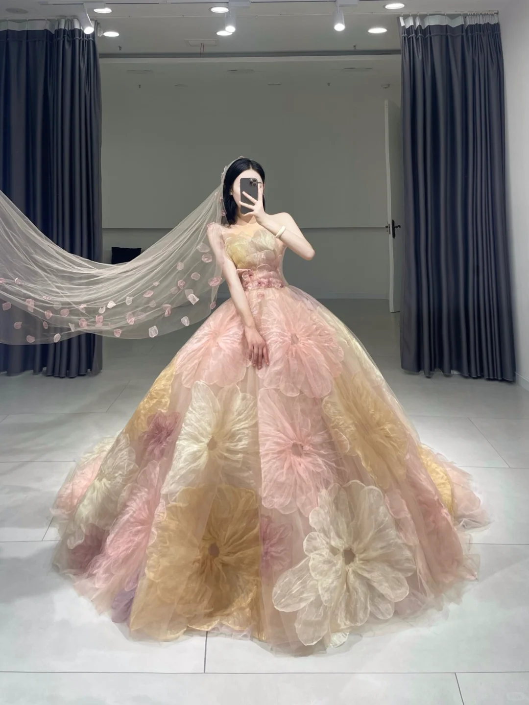 Sweet Strapless Ball Gown Floral Lace Long Quinceanera Dress Gorgeous Quinceanera Dresses Sweet 15 16 Dress A093