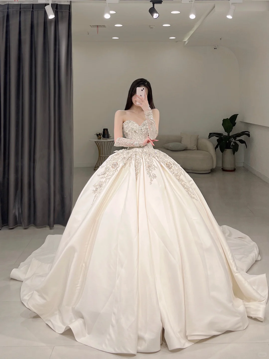 Elegant Ball Gown Sweetheart Satin Sleeveless Long Wedding Dress Beautiful Formal Cute Wedding Dresses A109