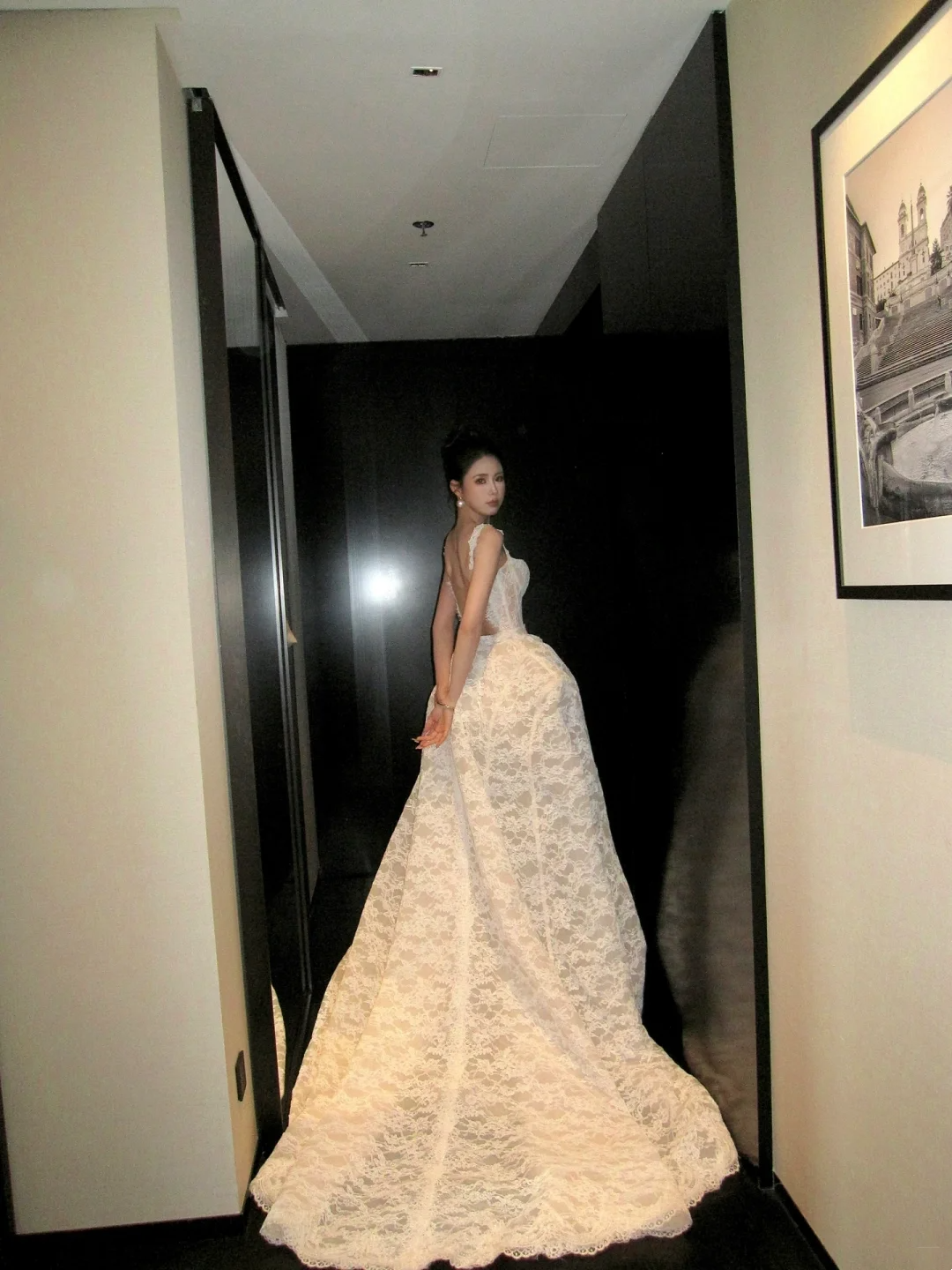 Shimmer Mermaid Square Neck White Lace Wedding Dress With Train Fairytale Brides Gown Wedding Dresses N061