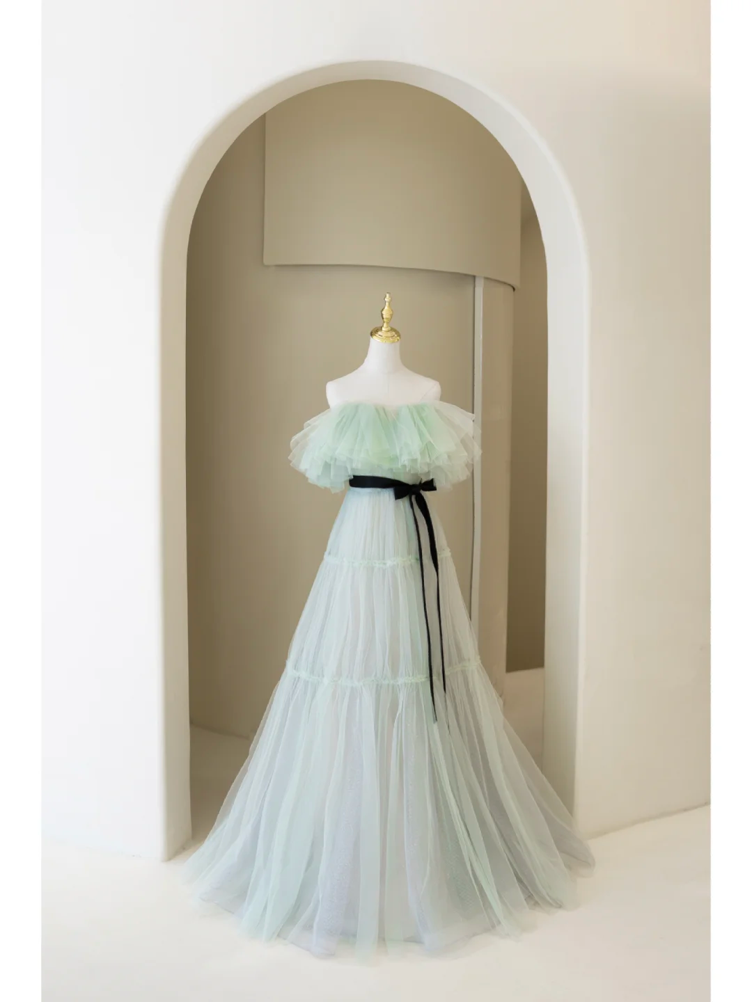 Cute Ball Gown Off The Shoulder Mint Green Tulle Long Prom Dresses Impress 18th Birthday Outfits Prom Gown AB858