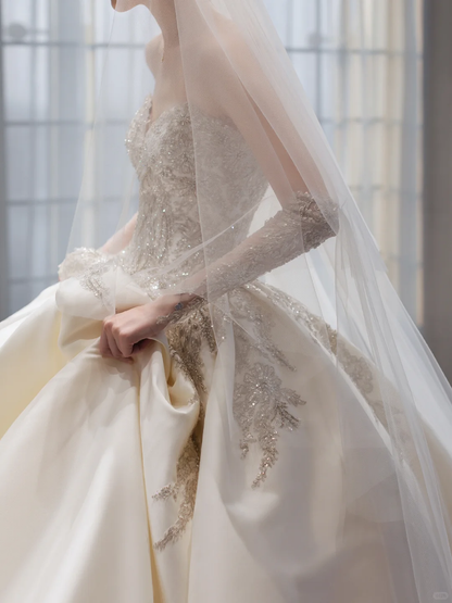 Timeless Women's Wedding Dress With Gloves for Bride Lace Applique Evening Dress Sweetheart Ball Gowns AB875