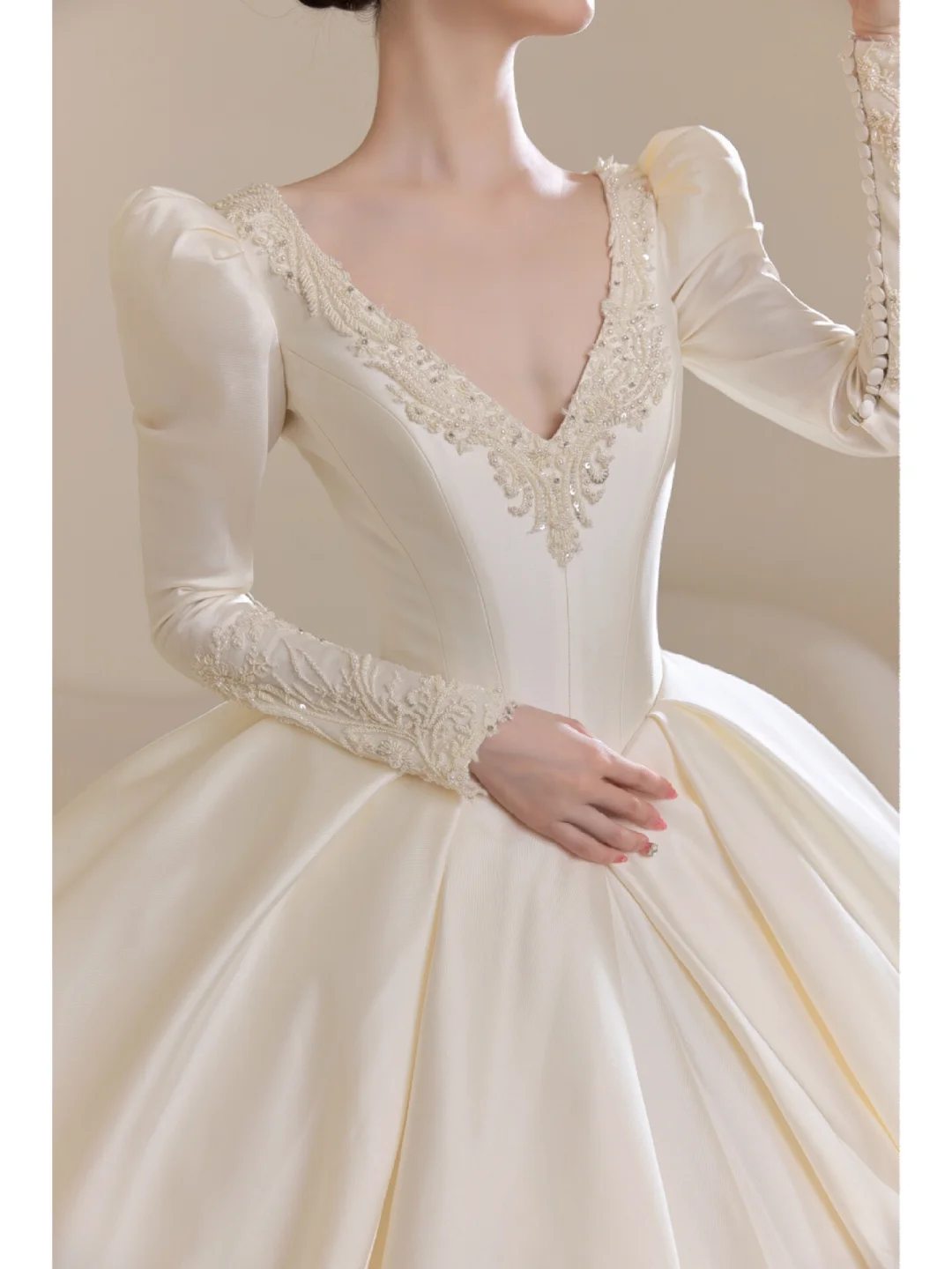Timeless Women's White Wedding Dress With Lace for Bride Applique Bride Dress V Neck Ball Gowns AB877