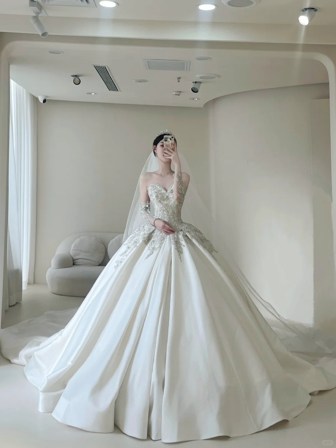 Princess Women's Wedding Dress With Gloves for Bride Lace Applique Sweetheart Brides Dress Sweetheart Ball Gowns AB881
