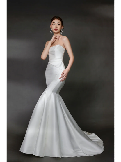 Women’s V Neck Sleeveless Bridal Wedding Dress with Gloves Floor Length Mermaid Gown for Bride White AB887