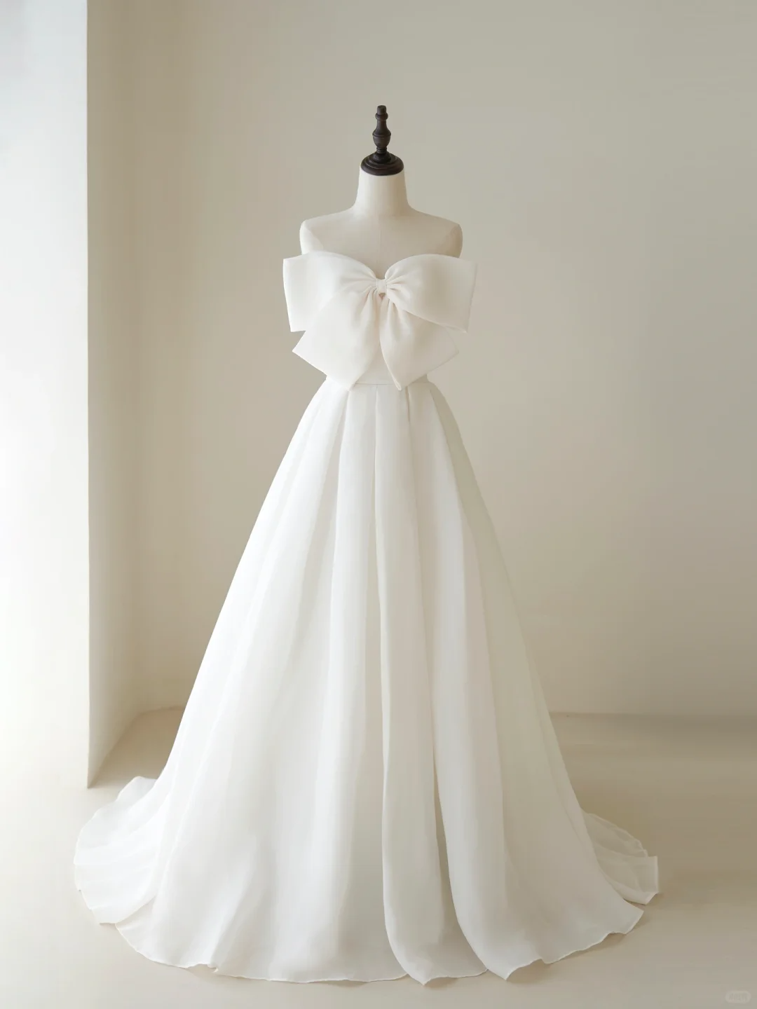 Women’s A Line Strapless Bridal Wedding Dresses With Pleated Floor Length Brides Gown for Bride AC041