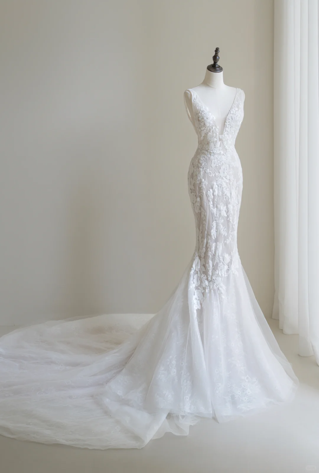 Timeless Women's Mermaid V Neckline White Tulle With Appliqued Wedding Dress Mermaid for Bride Dresses AC060