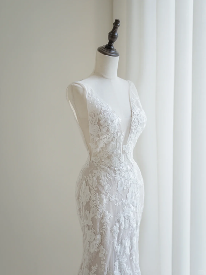 Timeless Women's Mermaid V Neckline White Tulle With Appliqued Wedding Dress Mermaid for Bride Dresses AC060