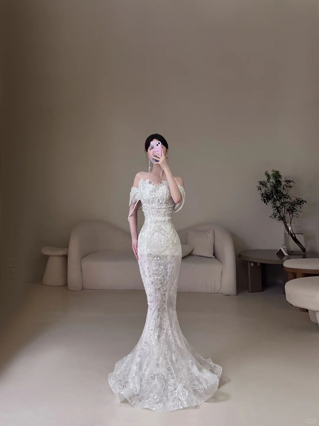 Charming Women's Mermaid Off The Shoulder With Short Sleeves White Sequins Wedding Dresses AC069
