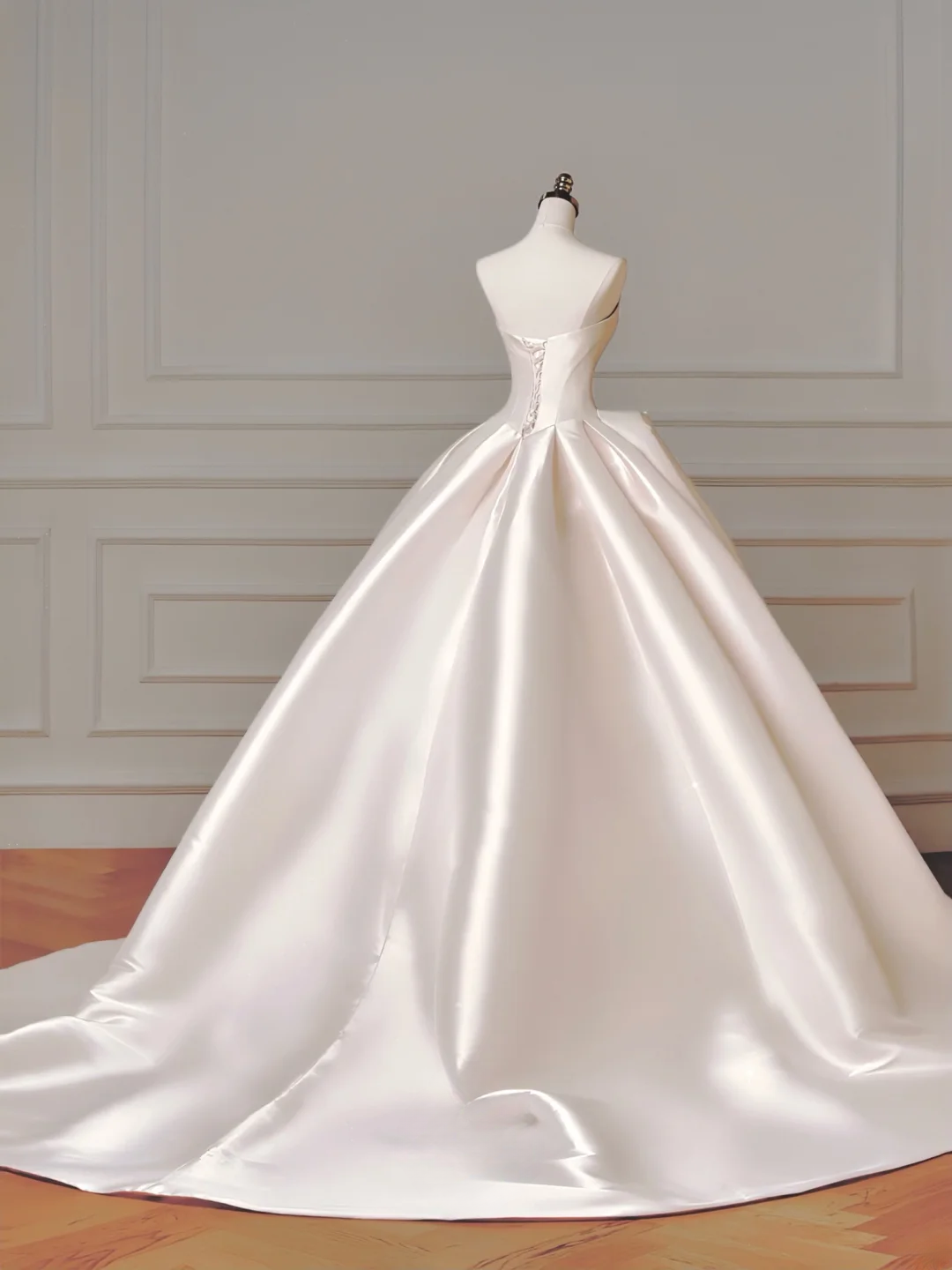 Princess Long Wedding Gowns Ball Gown Sweetheart Sleeveless Satin for Bride With Pleated Corset Fitted Train Bridal Dress AQ002