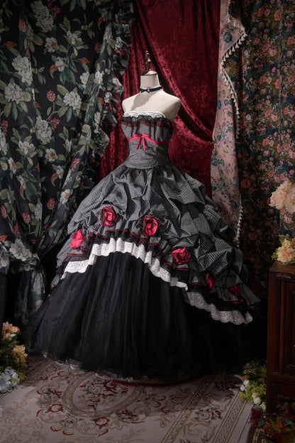 Princesses Fairytale Ball Gown Strapless Black Lattice Tulle Long With Flowers Quince Dress Quinceanera Dresses Formal Birthday Outfits RB8030