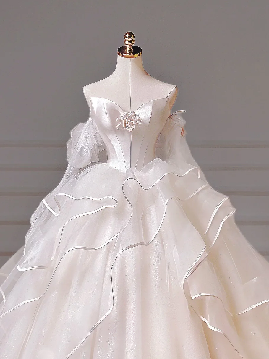 Princess Long Wedding Gowns Ball Gown Off The Shoulder Long Sleeves Pleated Tulle for Bride With Train White Bridal Dress AQ005