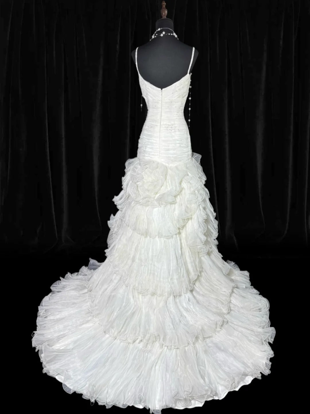 Charming Women's Mermaid Spaghetti Straps Sleeveless White Tulle Pleated With Beads Long Vintage 1920s Wedding Dresses AS005