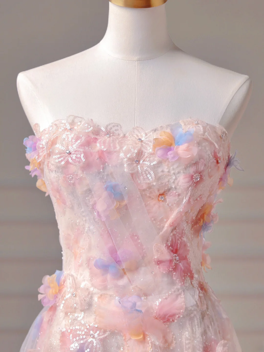 Modest Prom Dresses Aesthetic A Line Strapless Pink Lace Tulle Inspiration Impress With Cape Long Party Formal Gown For Teenagers High Schools AQ006