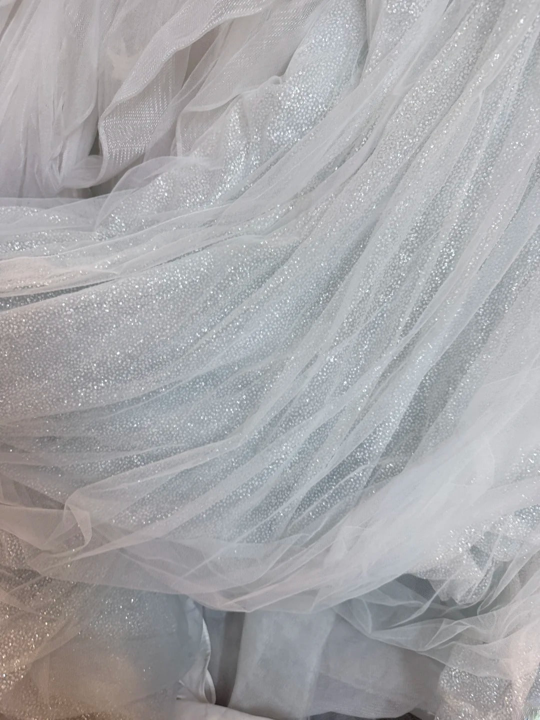 Ethereal Ball Gowns Off The Shoulder White Sequin With Cap Sleeves Tulle Garden Wedding Dresses RB3350