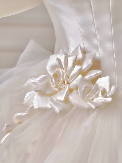 Princess Long Wedding Gowns Ball Gown Off The Shoulder Short Sleeves Pleated Tulle for Bride With Flower Train White Bridal Dress AQ008