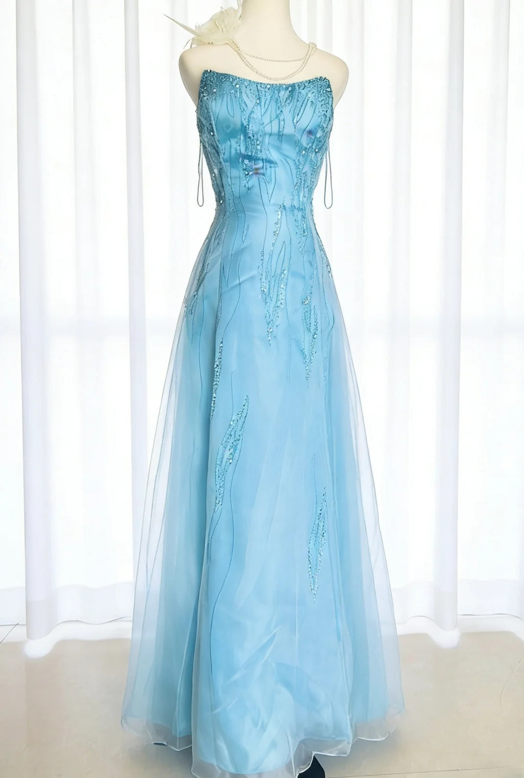 Unique Ball Gown Strapless Blue Tulle 90s With Beaded Bodice For Women Long Prom Dress 20th Birthday Gowns AS009