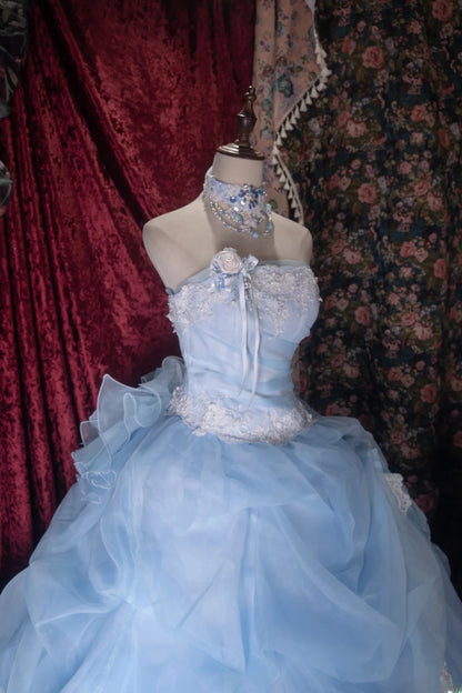 Princesses Fairytale Ball Gown Strapless Blue White Lace Long With Ruffled Quince Dress Quinceanera Dresses Formal Birthday Outfits RB8034