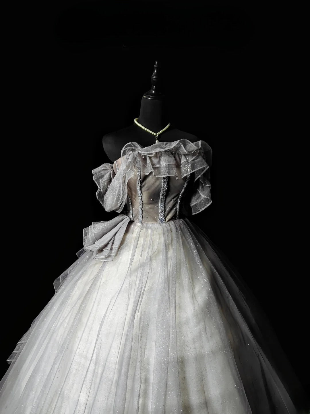 Pretty Ball Gown Off The Shoulder Gray With Sleeves Moda 2000 Quince Dress Long 15 Quinceanera Dresses Ideas Formal Outfits RB6363