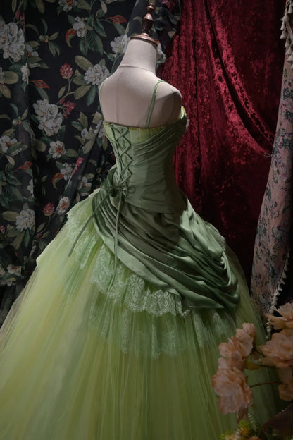 Princesses Fairytale Ball Gown Spaghetti Straps Sage Green Lace Long Quince Dress Quinceanera Dresses Formal Birthday Outfits RB8037