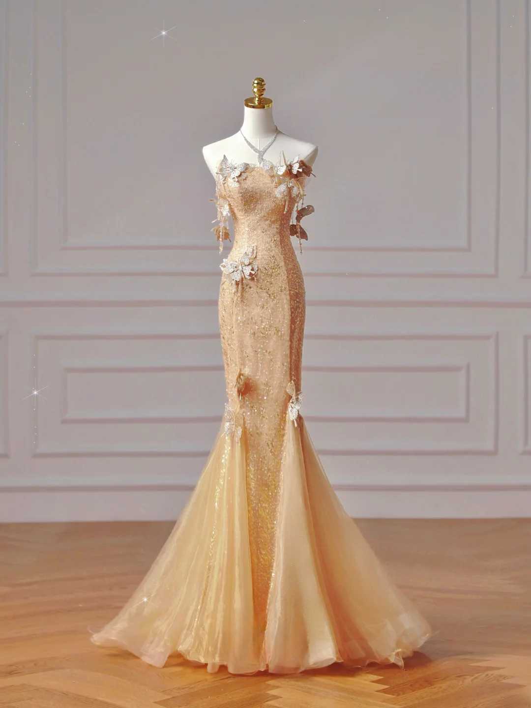 Chic Prom Dresses Aesthetic Mermaid Strapless Gold Sequins With Butterfly Inspiration Impress Long Party Formal Gown For Teenagers High Schools AQ012
